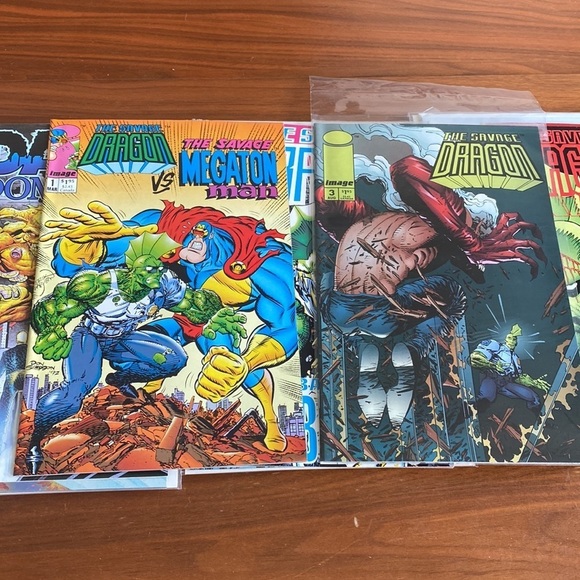 Comic Book Lot of 14 1990s Comics, Savage Dragon, Superman and More! - Picture 7 of 7
